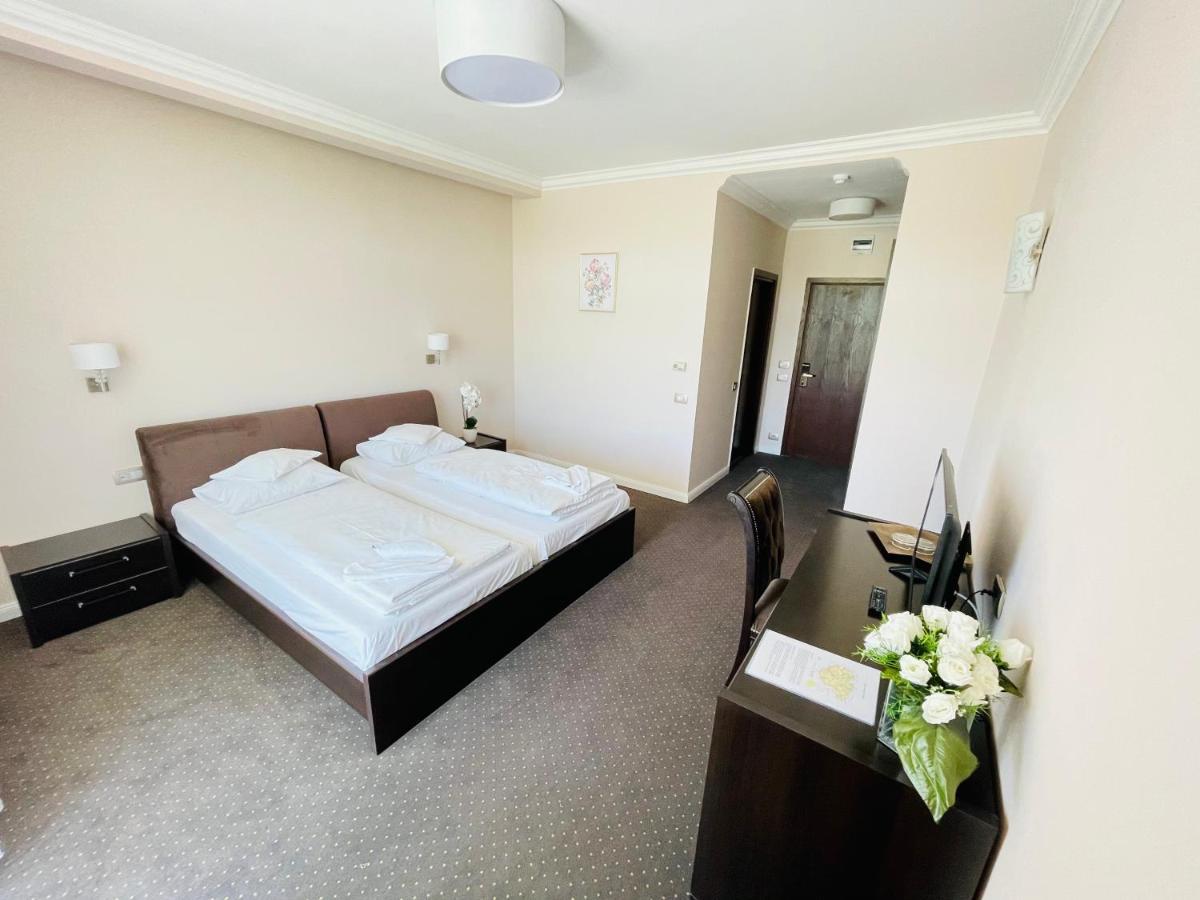 Hotel Opal Zalău Buitenkant foto